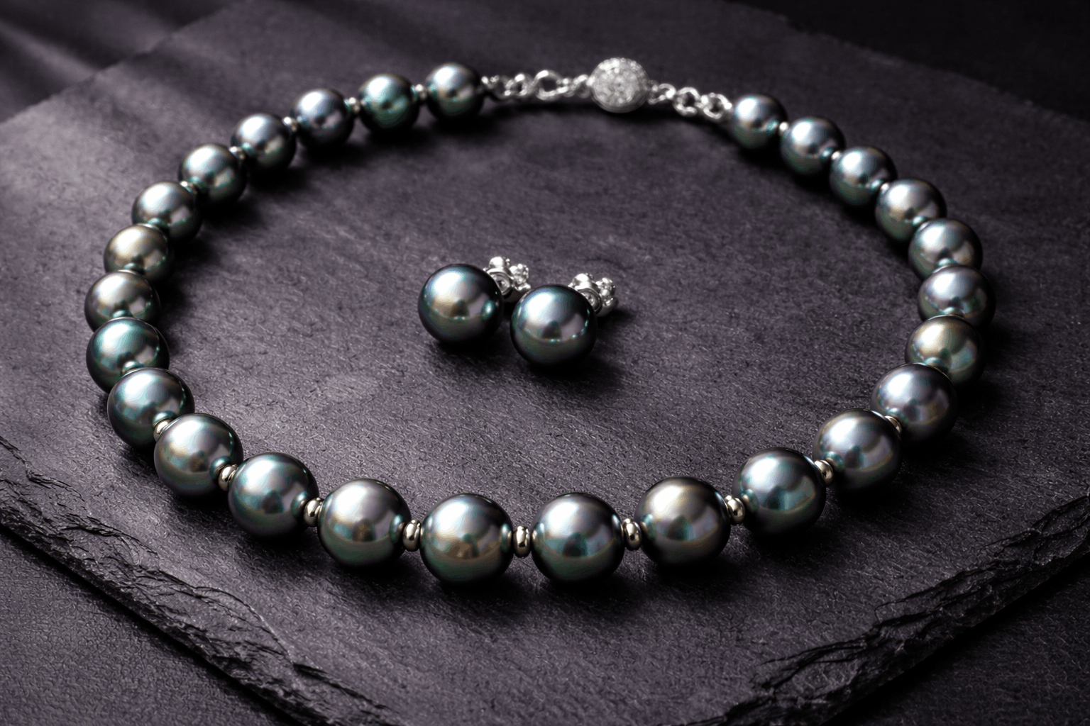 pearlsonly-blog-109-image-5-pearl - Ensembles de perles noires - Bijoux de Perles - pearlsonly