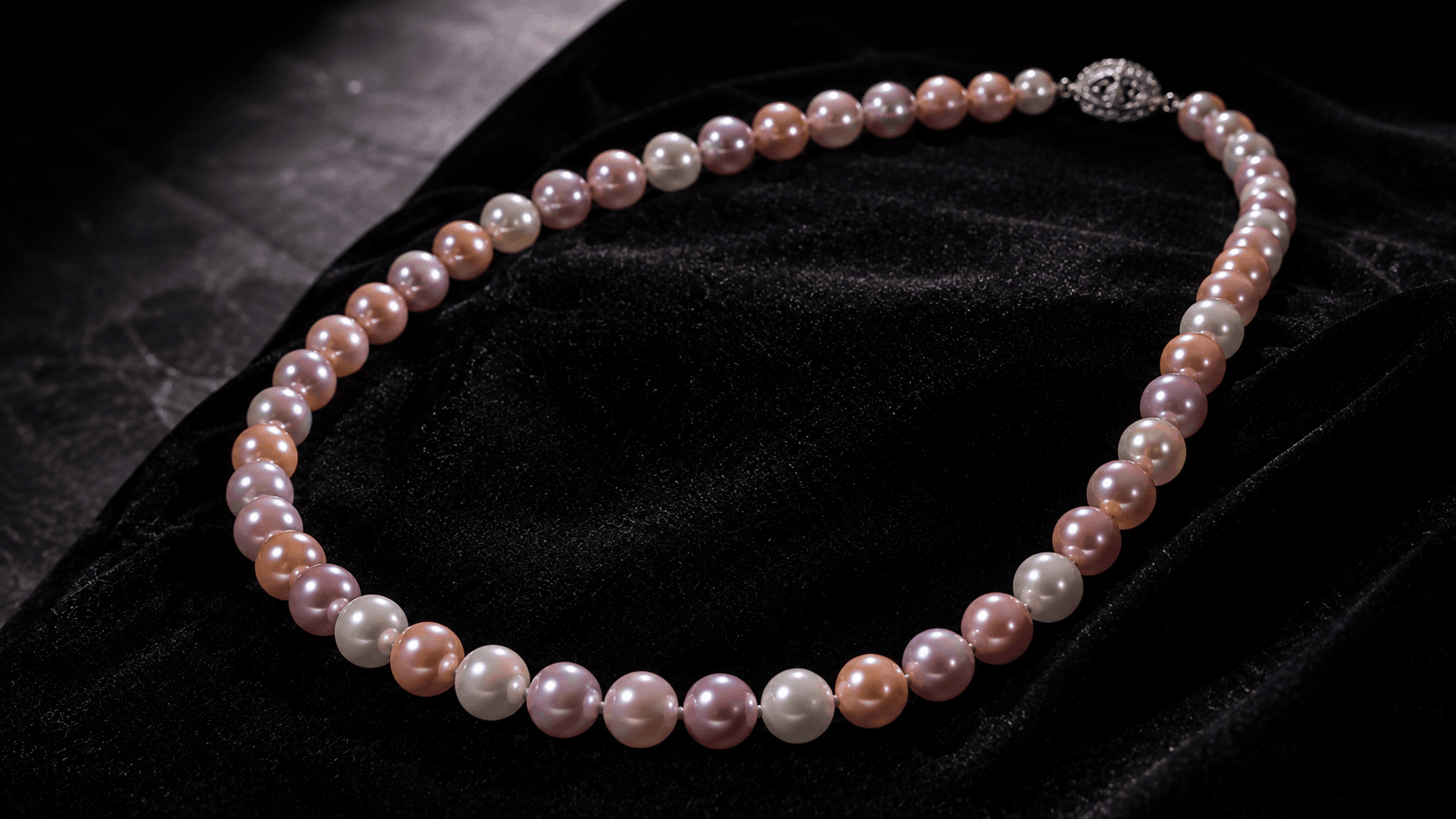 02. Colliers de Perles Multicolores — La Pièce Statement