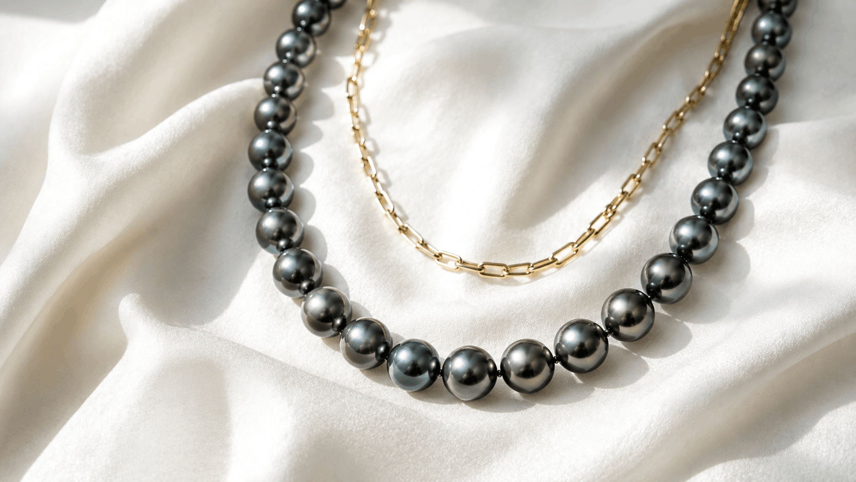 06. Comment styliser un collier de perles de Tahiti