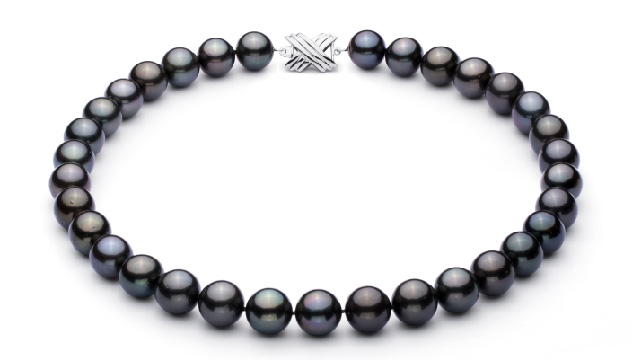 View Colliers de perles noires collection
