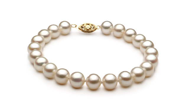 View Bracelets de perles blanches collection
